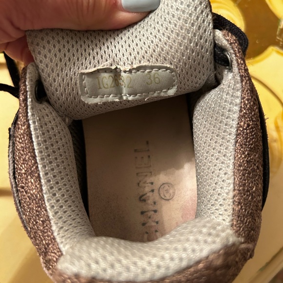 Chanel Sneakers Size 36 Authentic * CLEARANCE SALE* - Picture 5 of 7